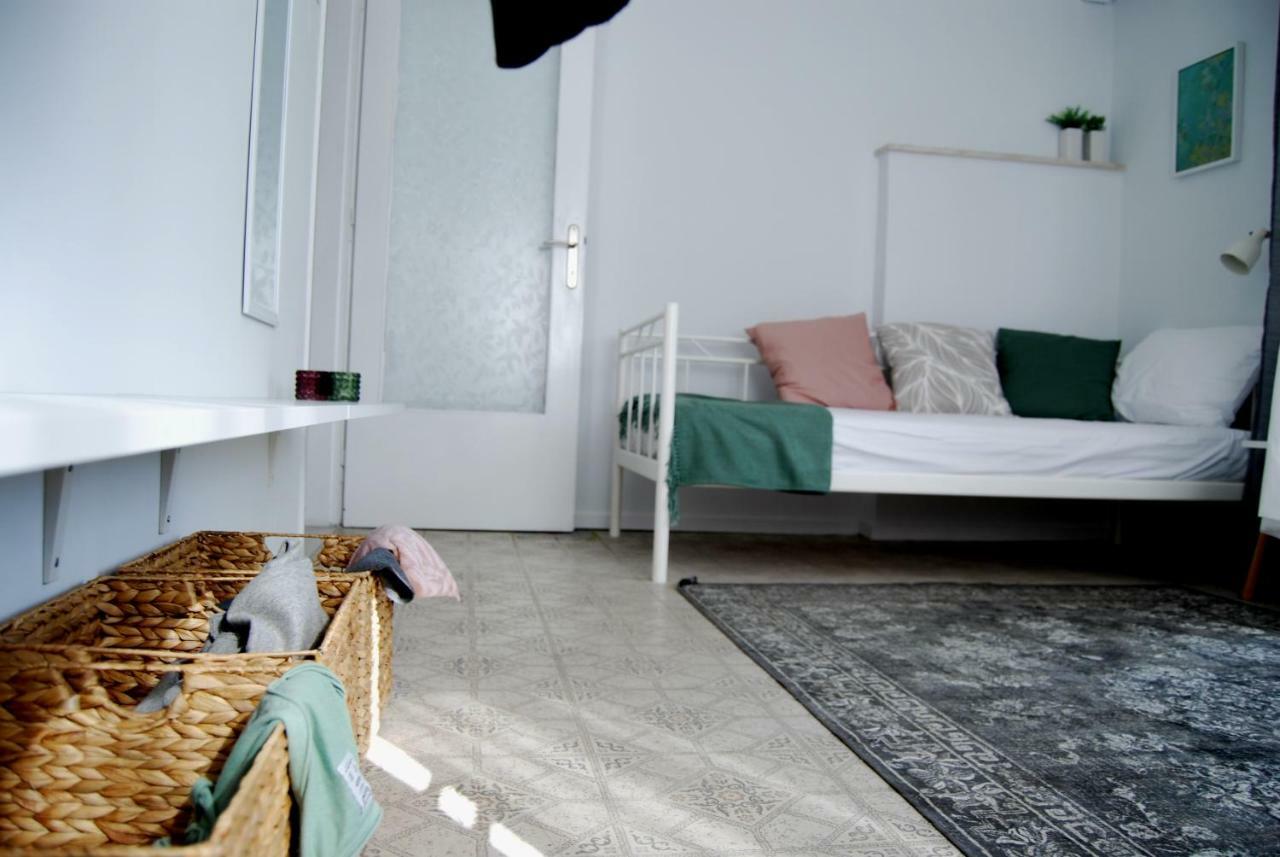 Beach Side Apart I Apartment Kavála ภายนอก รูปภาพ